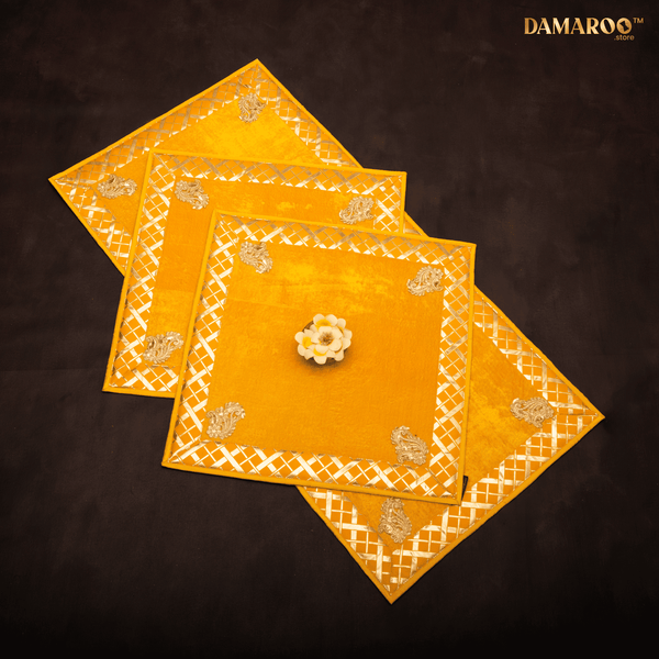 The Crest Aasan Set